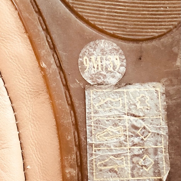 Lucky Brand, Women’s 9, Emmie, Soft Leather, Beige Ballerina Slip Ons, GUC - Picture 4 of 11